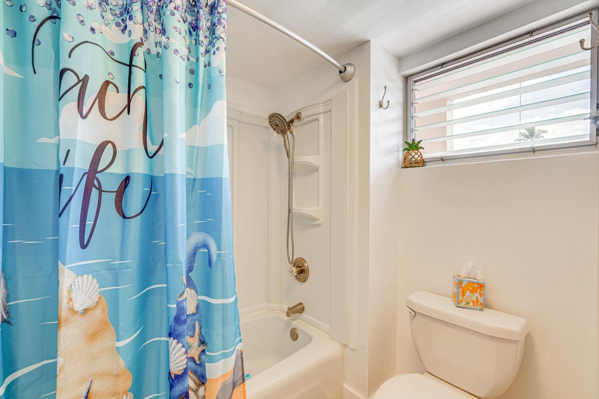 Kailua-Kona Condo With Balcony Walk To The Beach! Екстериор снимка