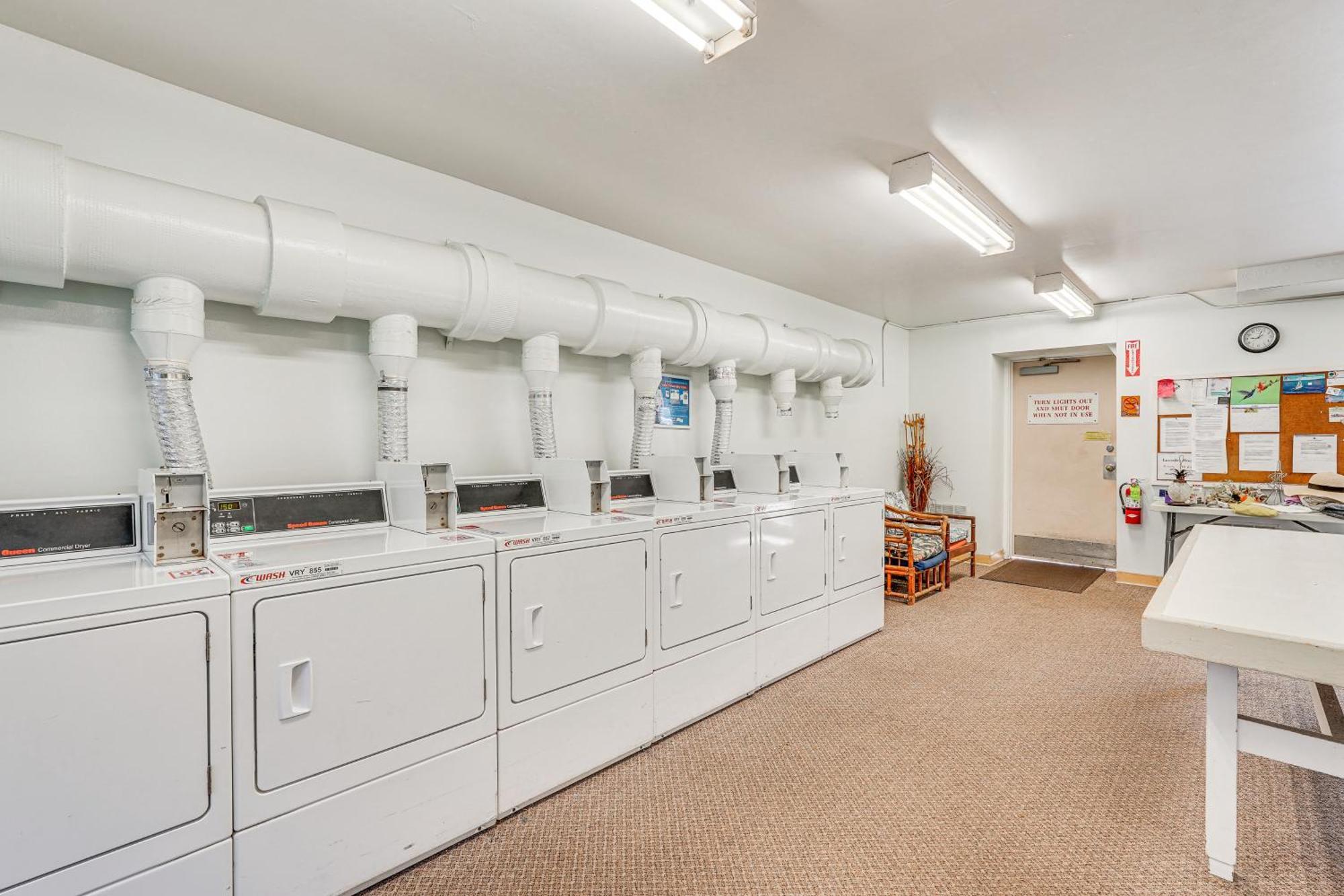 Kailua-Kona Condo With Balcony Walk To The Beach! Екстериор снимка